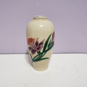 Mini Japan Floral Bud Vase Creme Colored 4"